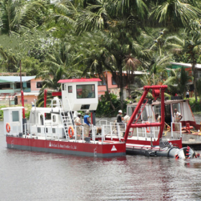 Narrow River Cleaning Equipment Small Sand Dredge 522kw 14inch 200m3/H