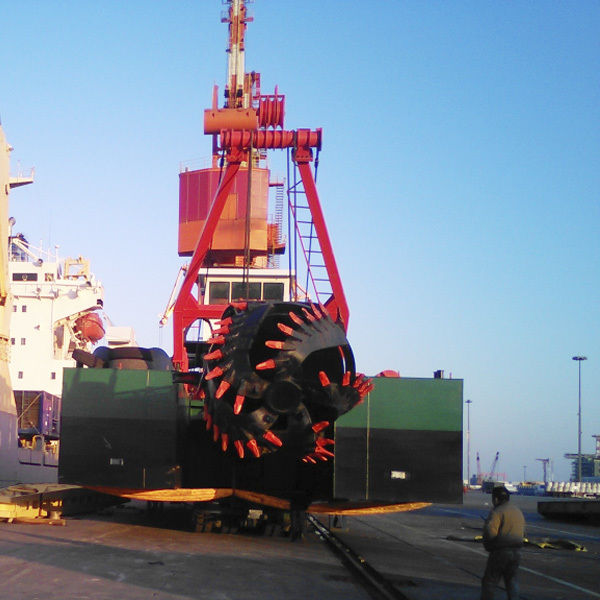 Powerful Diesel Engine Dredger with Marine Using Plate